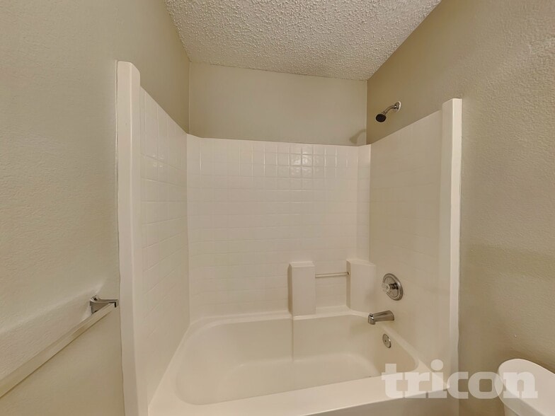 Building Photo - 3916 Golden Horn Ln