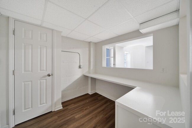 Building Photo - 3222 Clark St