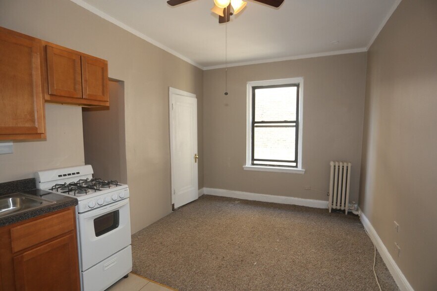 Building Photo - 3836 N Fremont St