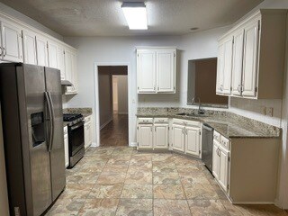 Building Photo - 12222 Crestwood Ct