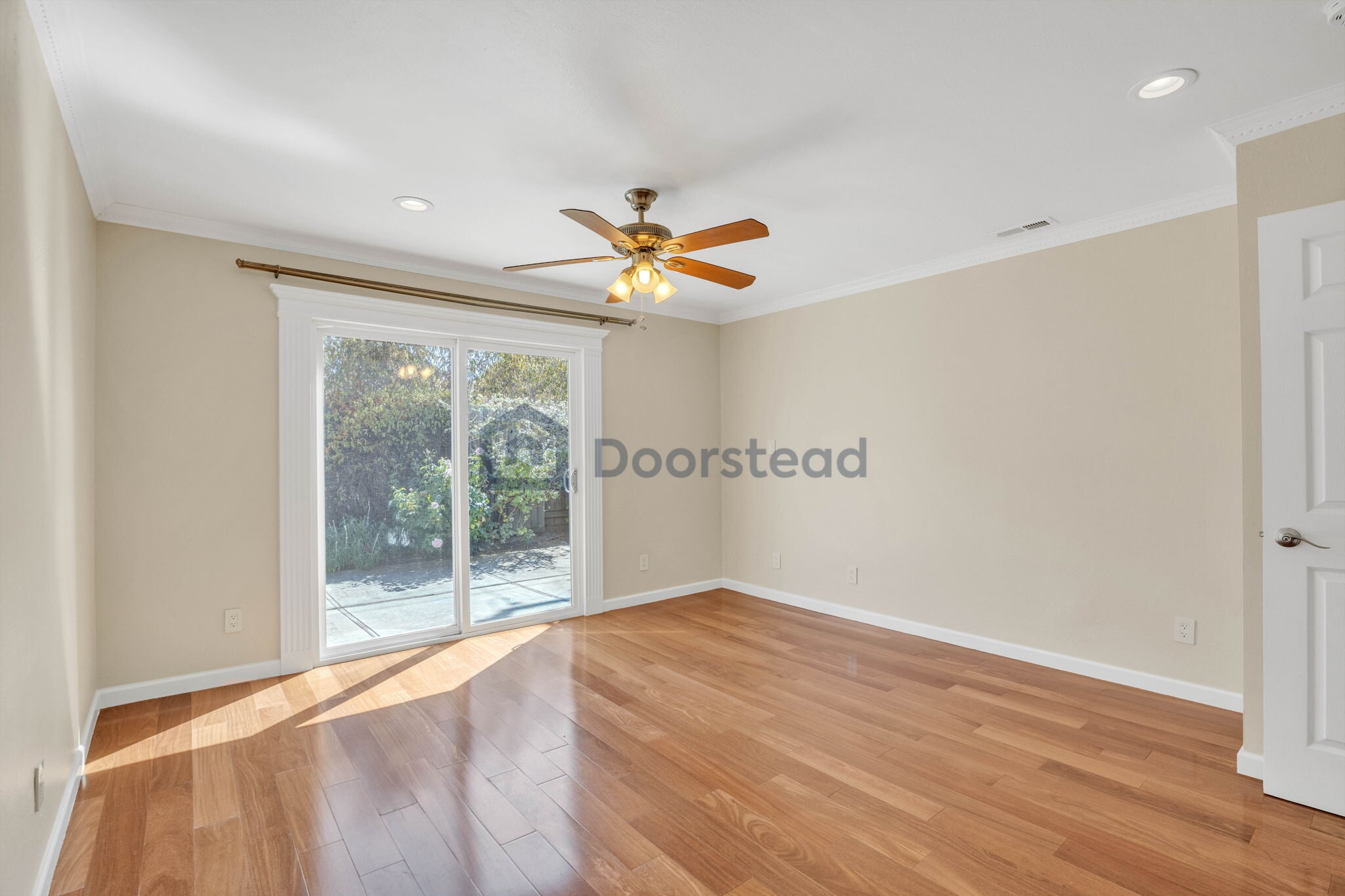 Building Photo - 505 Hiller St