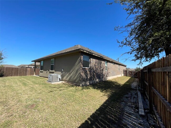 Building Photo - 4104 Porter Farm Rd