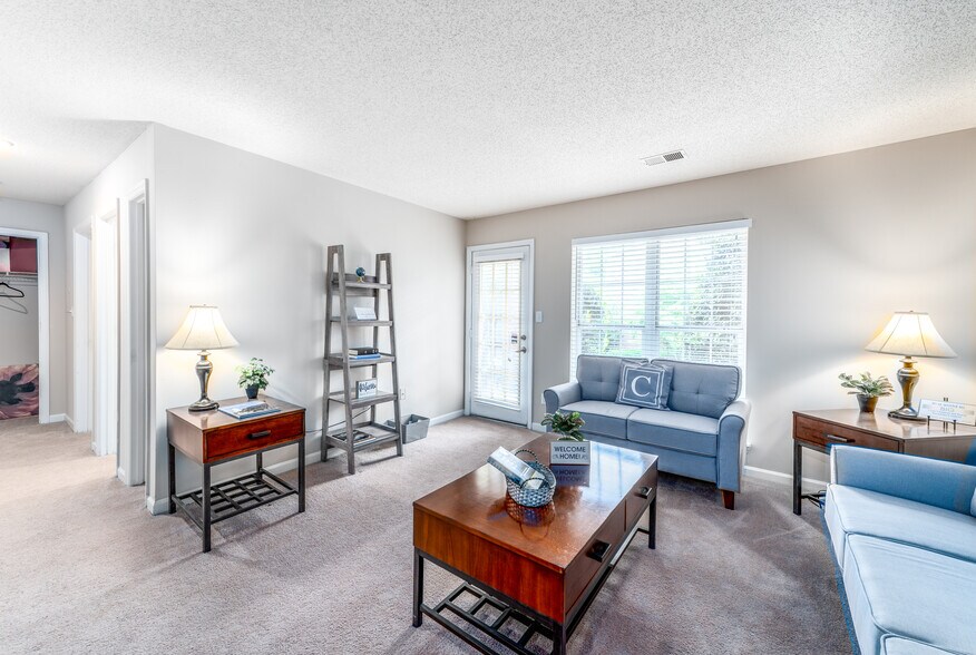 Cardinal Apartments 6400 Old Oak Ridge Rd Greensboro NC 27410 Apartment Finder