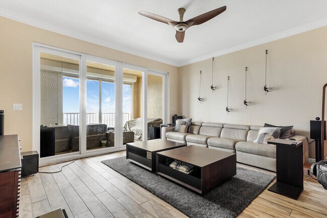 Building Photo - Whitley Bay - Waterview Condo for Rent