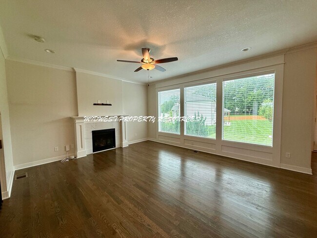 Building Photo - Beautiful 4-Bedroom 2-Story Home with Neighborhood Amenities