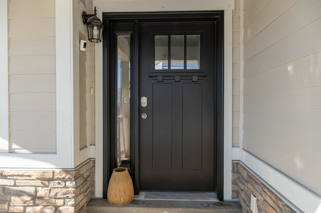 Building Photo - 14722 Canyon Wild Rd