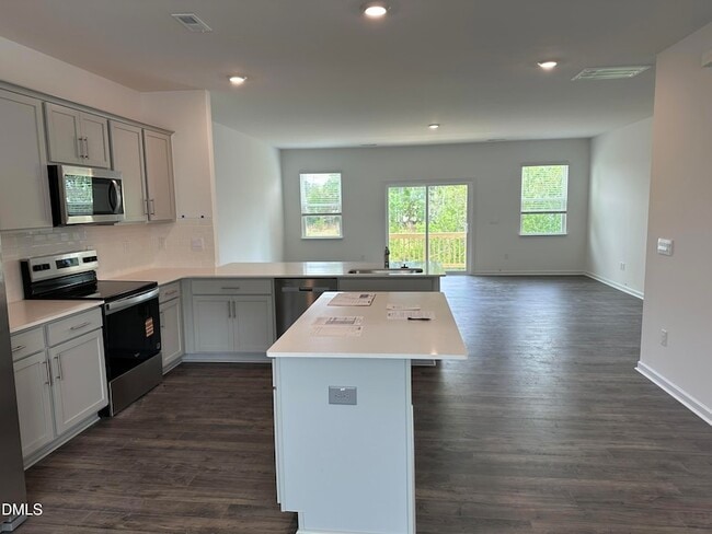 Building Photo - 719 Lucky Clover Wy