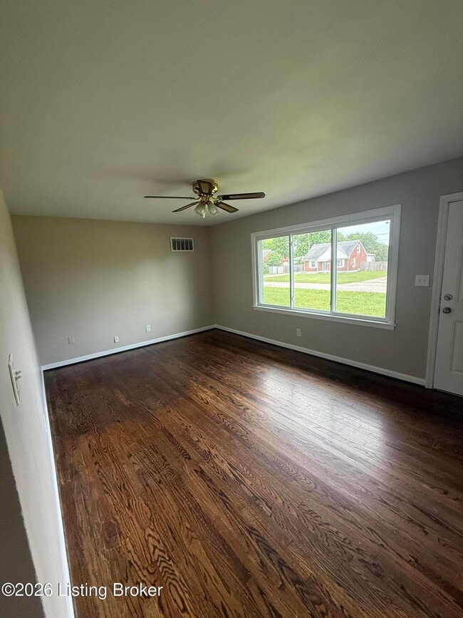 Building Photo - 5111 Lammers Ln