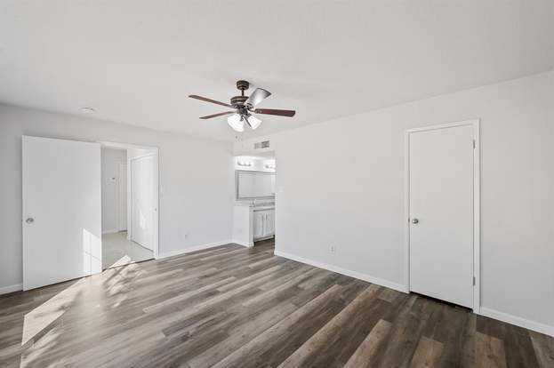 Building Photo - 2215 Overbrook Dr