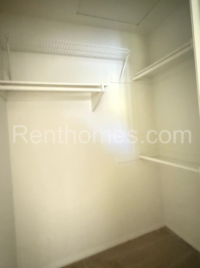 Building Photo - 14474 Rutledge Square