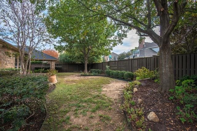 Building Photo - 725 Saxon Trail