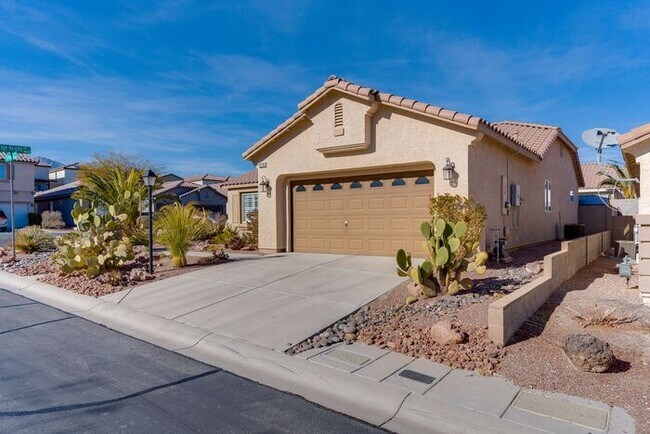 Building Photo - Fully Furnished Single-Story Gem in Gated Northwest Community!
