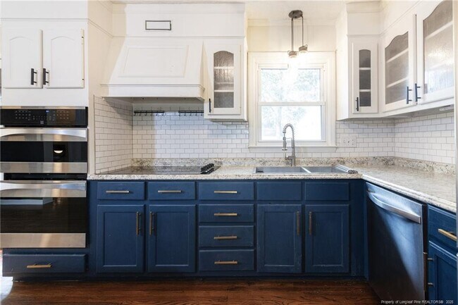 Building Photo - 2706 Colgate Dr