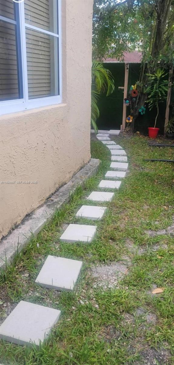 Building Photo - 4210 NW 79th Ave