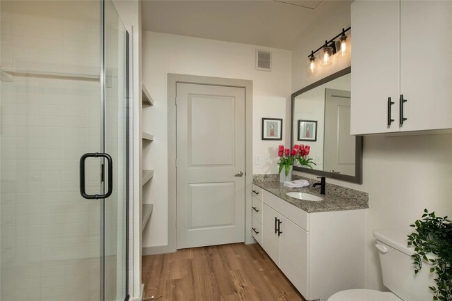 Building Photo - 1107 Shepherd Dr