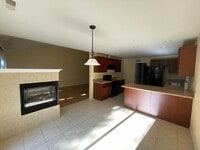 Building Photo - Beautiful 2 bed 2 bath upper Utica 1710 sq...