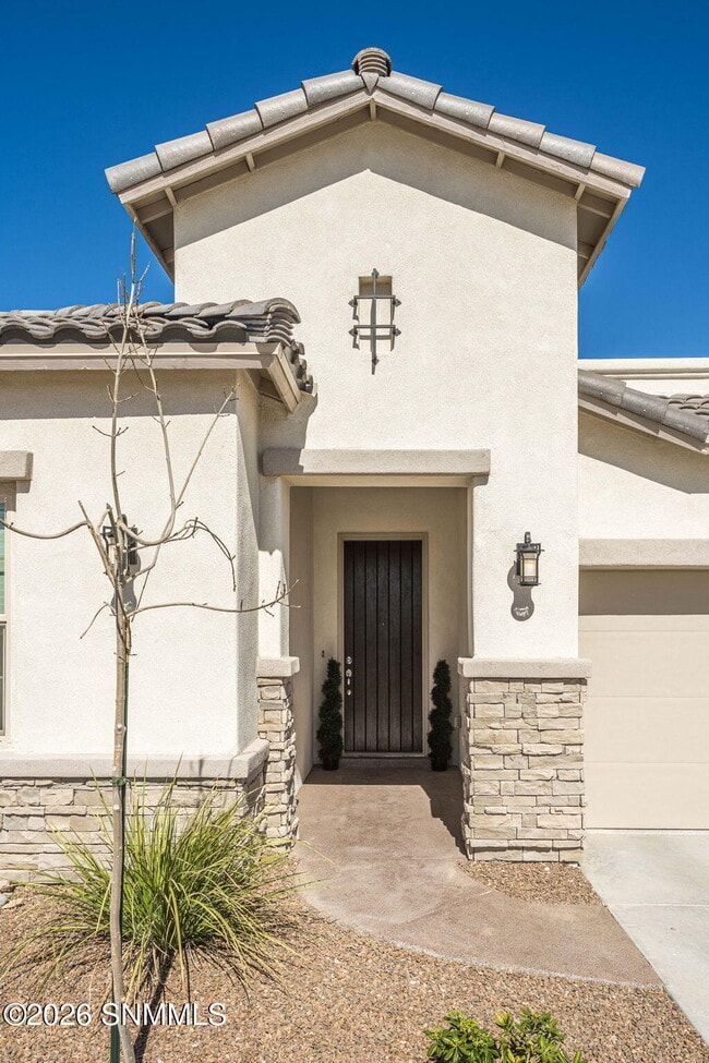 Building Photo - 3865 Jericho St