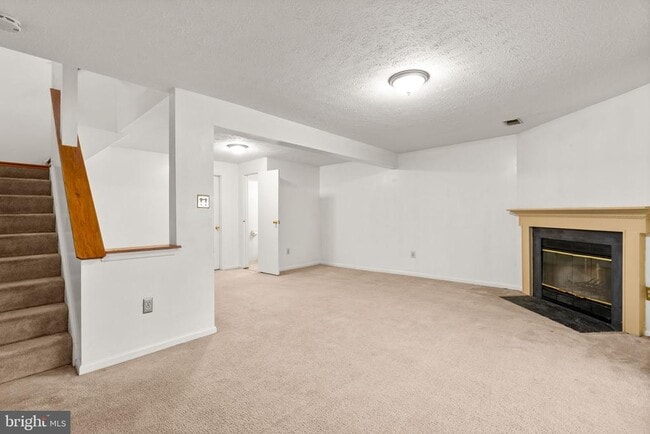 Building Photo - 8871 Manahan Dr