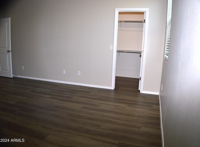 Building Photo - 1366 W Pinkley Way