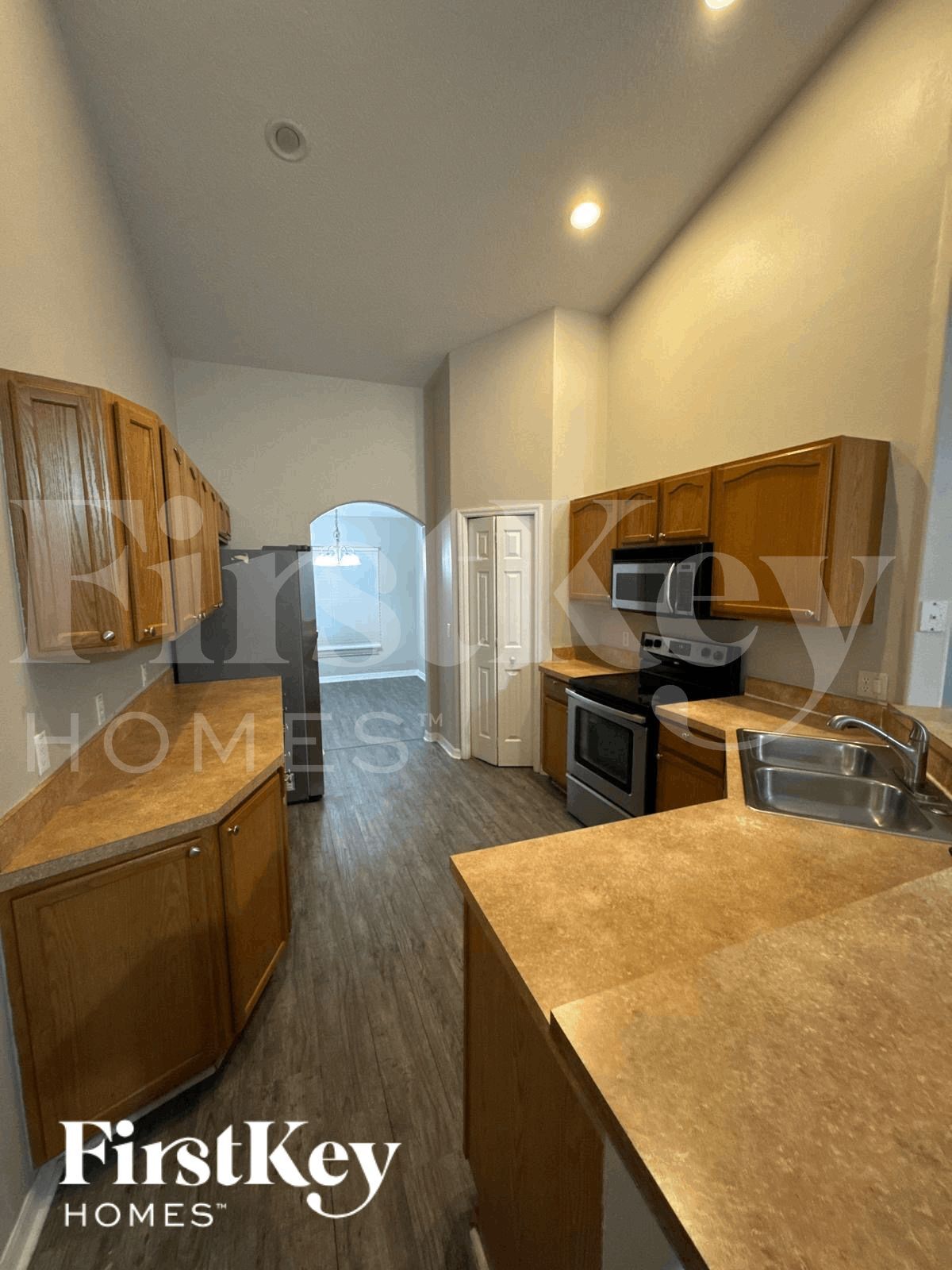 Building Photo - 839 Mendoza Dr