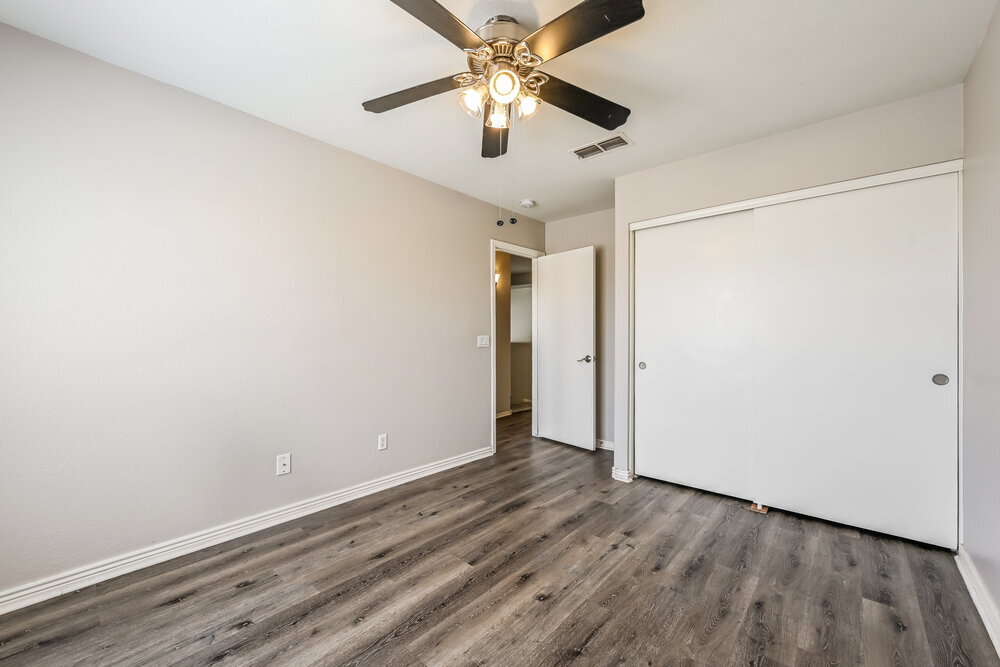 Building Photo - 14720 W Lamoille Dr