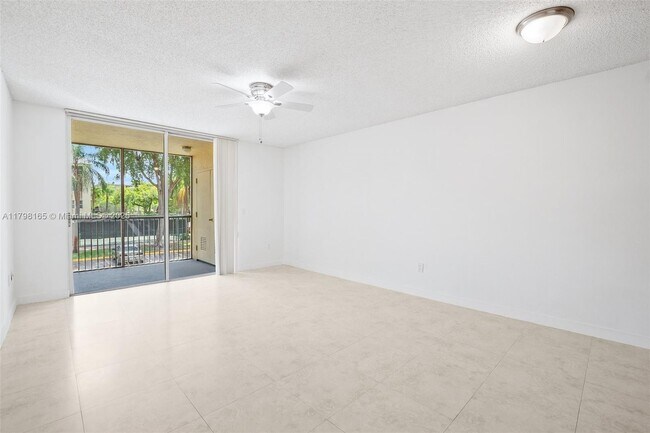 Building Photo - 8373 Lake Dr