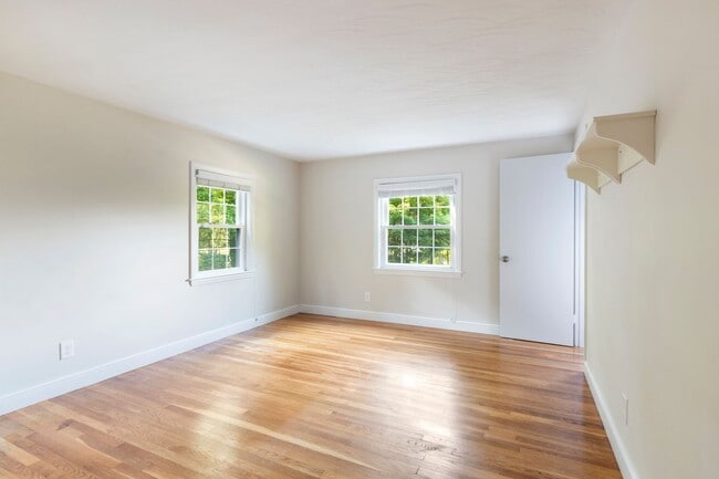 Building Photo - 216 Claybrook Rd