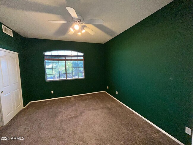 Building Photo - 4620 E Paso Trail