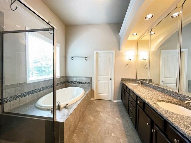 Building Photo - 2271 Spring Sound Ln