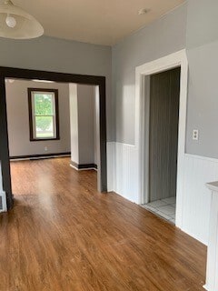 Building Photo - 2 bedroom 1 bath updated single family home