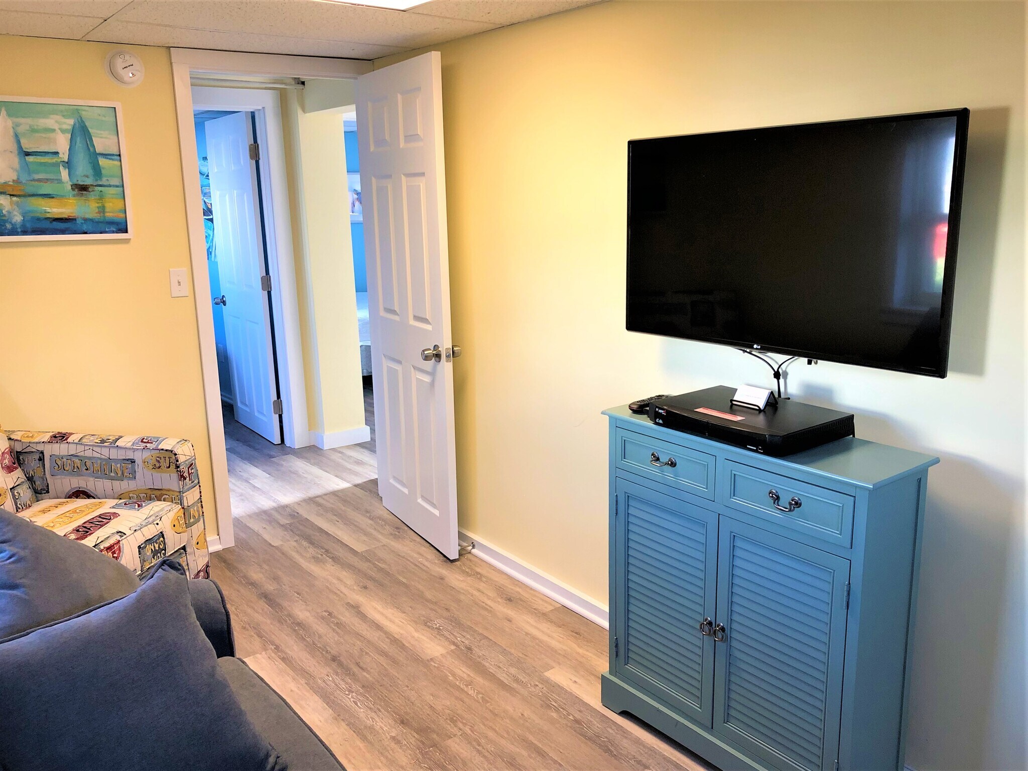 Building Photo - 215 Grant Ave