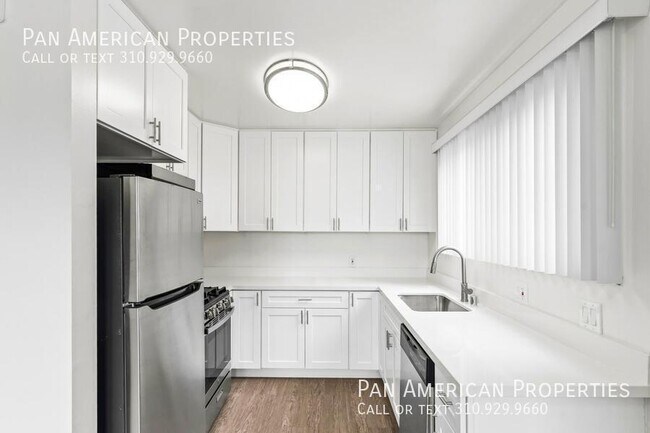 Building Photo - 14036 Dickey St-A