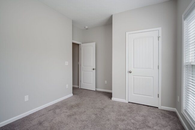 Building Photo - 311 Koweta Way