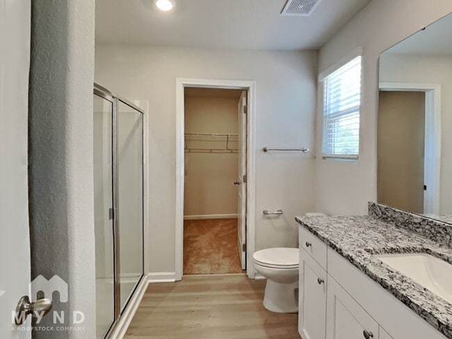 Building Photo - 14 New Villas St