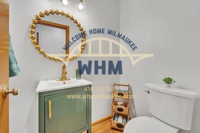 Building Photo - 8608 W Villard Ave