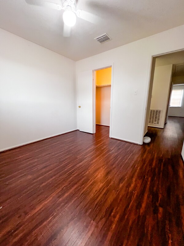 Building Photo - 12933 High Star Dr