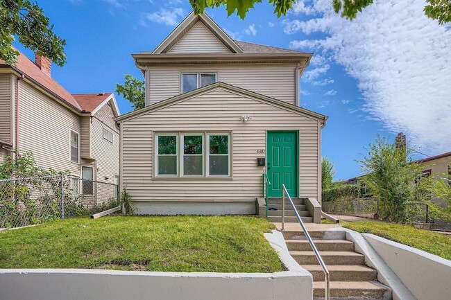 Primary Photo - 610 Fairview Ave N