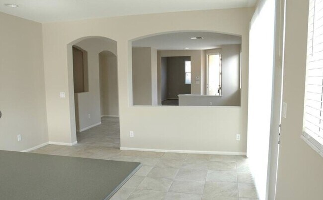 Building Photo - Single Family Home in Gated Community of N Las Vegas