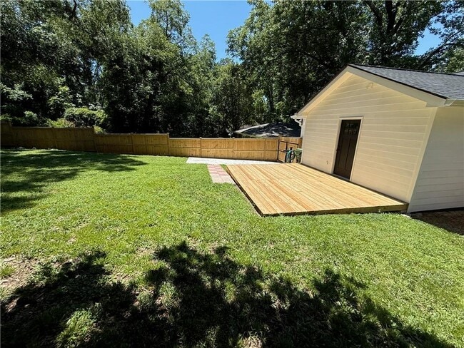 Building Photo - 161 Stanhope Cir NW