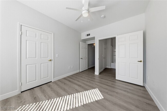 Building Photo - 10001 Peace Way