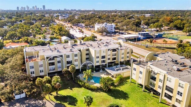 Building Photo - 4651 1st St NE