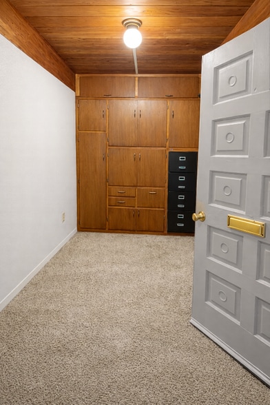 Building Photo - 16031 Rd 10.7 NW