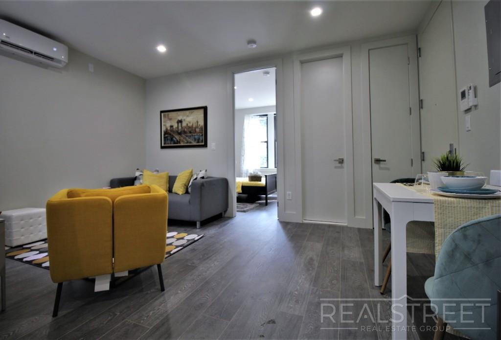 Building Photo - Stunning 1 Bed Near Prospect Park