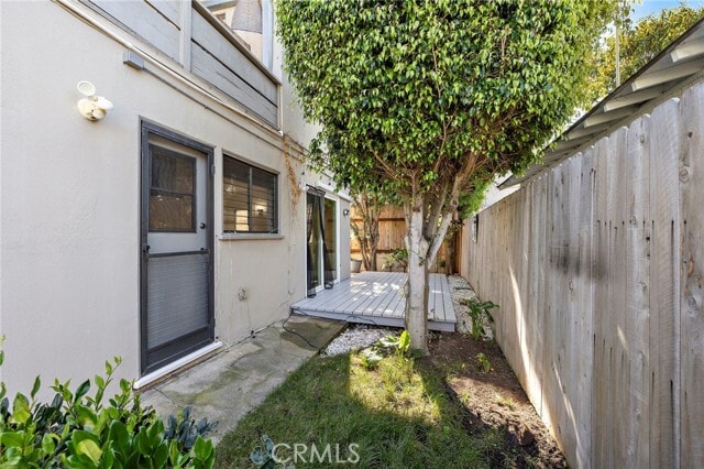 Building Photo - 827 Catalina St