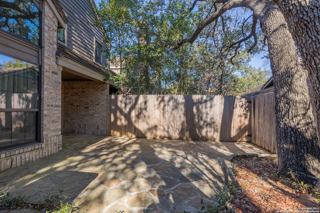Building Photo - 14110 Vistawood-