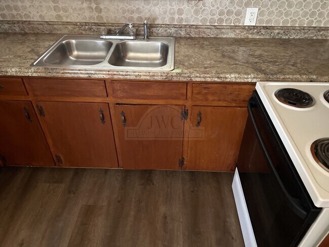 Building Photo - 1501 Richard Dr