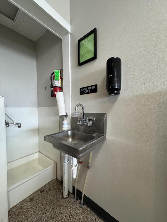 Building Photo - 1017 Tower Ave