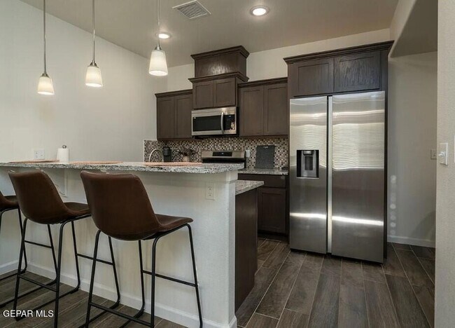 Building Photo - 1074 Hoppas Ct