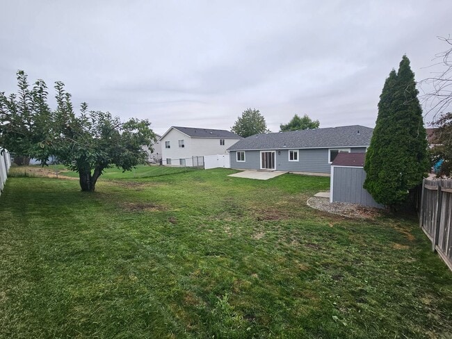 Building Photo - Stunning Home in Medical Lake