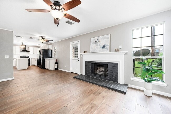 Building Photo - 17203 Kettle Creek Dr